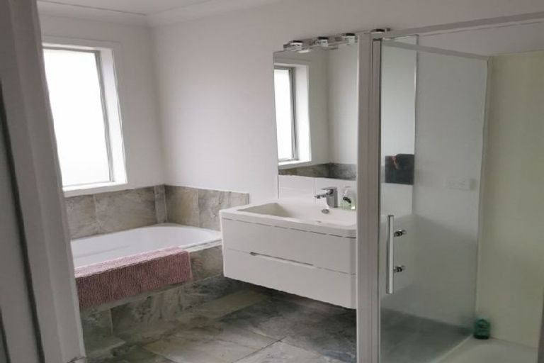 Photo of property in 50 Sirius Crescent, Rototuna North, Hamilton, 3210