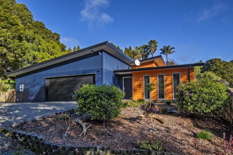 Photo of property in 13 Vintage Lane, Kauri, 0185