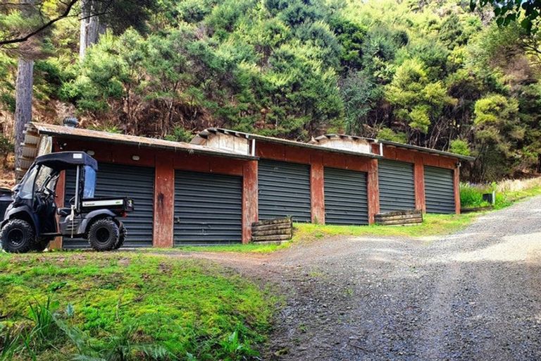 Photo of property in 8a Schoolhouse Bay Road, Kawau Island, 0920