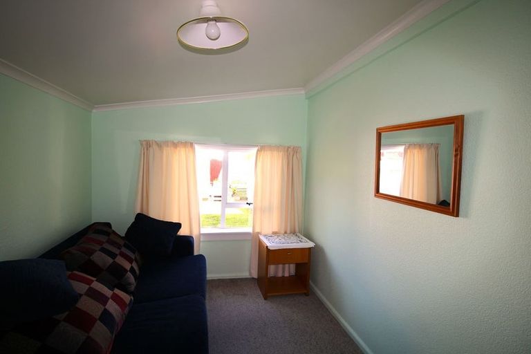 Photo of property in 69 Test Street, South Hill, Oamaru, 9400