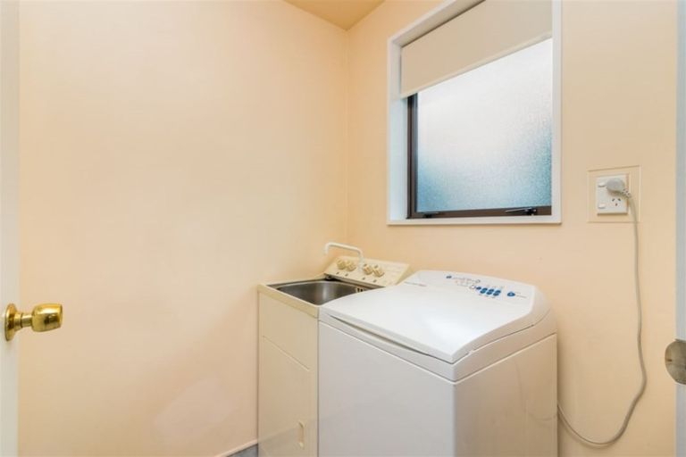 Photo of property in 3 Farm Lane, Parklands, Christchurch, 8083