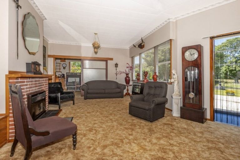 Photo of property in 15 Ioapa Road, Te Karaka, 4022