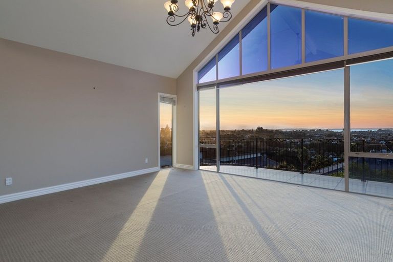 Photo of property in 19 La Cumbre Close, Bethlehem, Tauranga, 3110