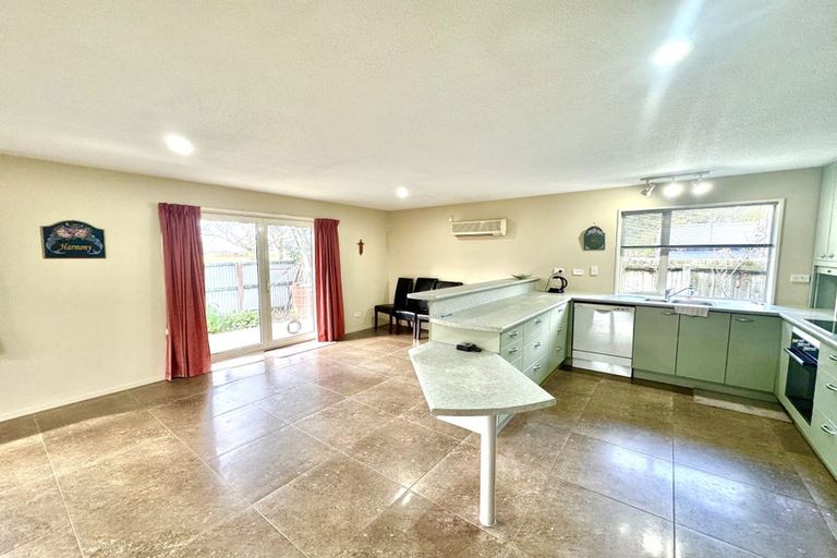 Photo of property in 41 Manor Place, Bryndwr, Christchurch, 8053