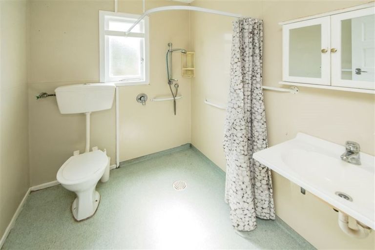 Photo of property in 84 Puriri Street, Gonville, Whanganui, 4501