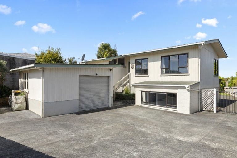 Photo of property in 182 Queen Street, Pukekohe, 2120