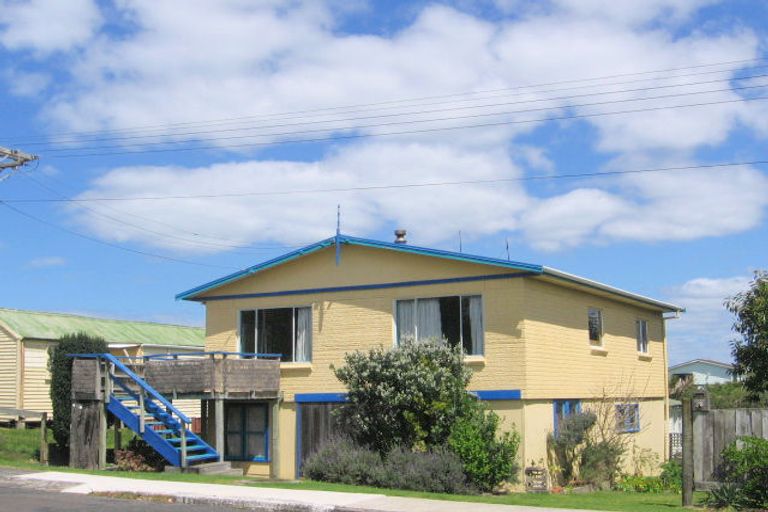 Photo of property in 19 Edinburgh Street, Waihi Beach, 3611