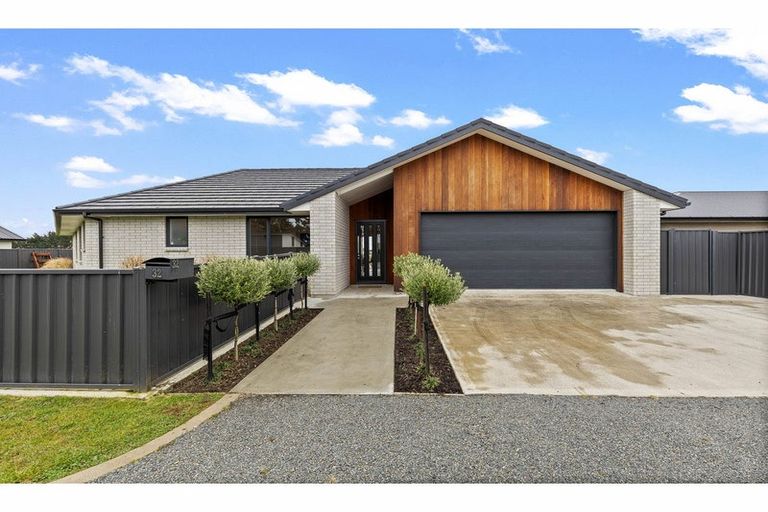 Photo of property in 32 Lindsay Way, Grasmere, Invercargill, 9810