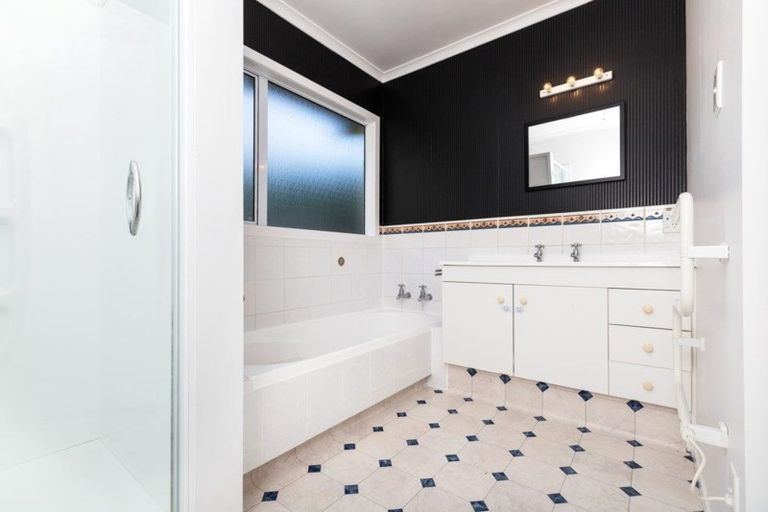 Photo of property in 12 Ngaio Street, Inglewood, 4330