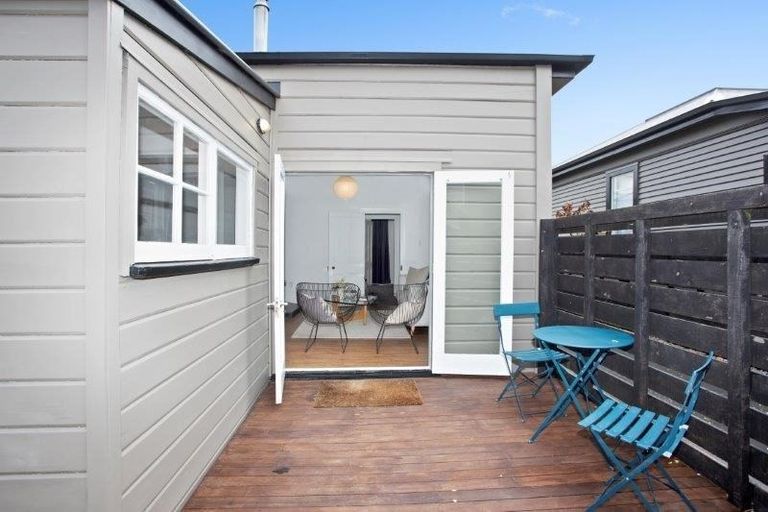 Photo of property in 36 Leitch Street, Somerfield, Christchurch, 8024