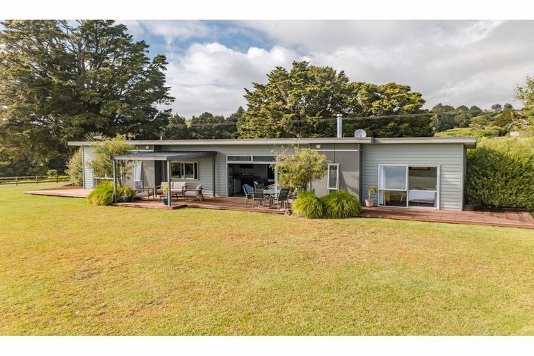 Photo of property in 817 Waimate Road North, Waimate North, Kerikeri, 0293