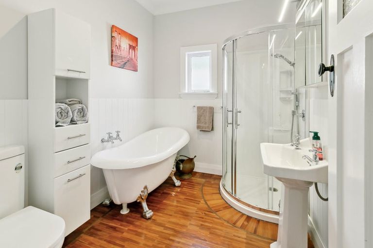 Photo of property in 55 The Parade, Island Bay, Wellington, 6023