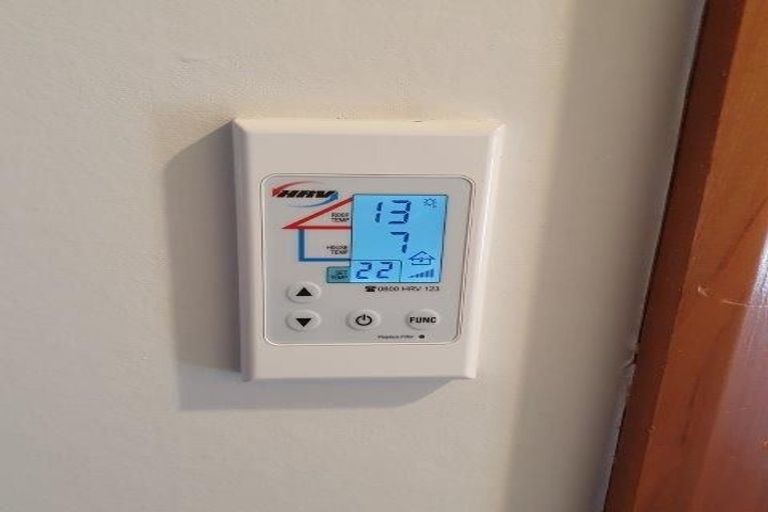 Photo of property in 158 Stokes Valley Road, Stokes Valley, Lower Hutt, 5019