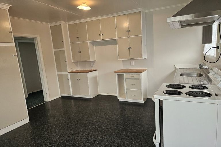 Photo of property in 3 Albion Street, Waitangirua, Porirua, 5024