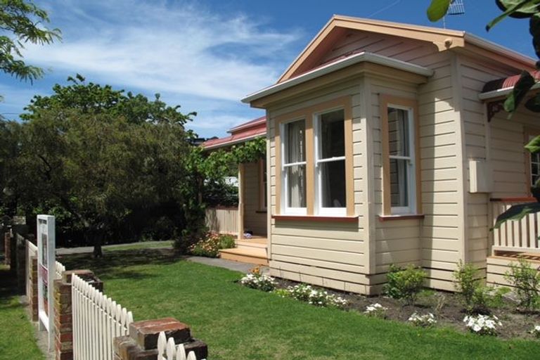 Photo of property in 117 Waghorne Street, Ahuriri, Napier, 4110