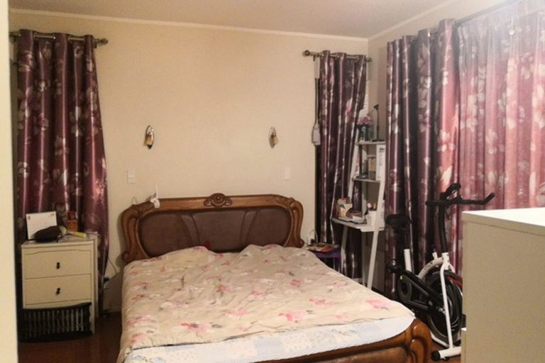 Photo of property in 1 Wisteria Way, Mairangi Bay, Auckland, 0630