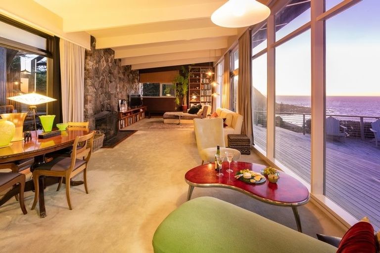 Photo of property in 16 Pa Road, Pukerua Bay, 5026