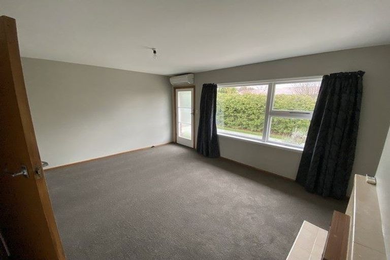 Photo of property in 2/11 Maxwell Street, Riccarton, Christchurch, 8041