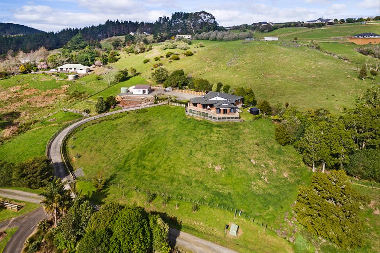 Photo of property in 159d Portsmouth Road, Bombay, 2675