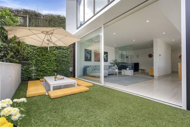 Photo of property in 9 Shirley Road, Grey Lynn, Auckland, 1021