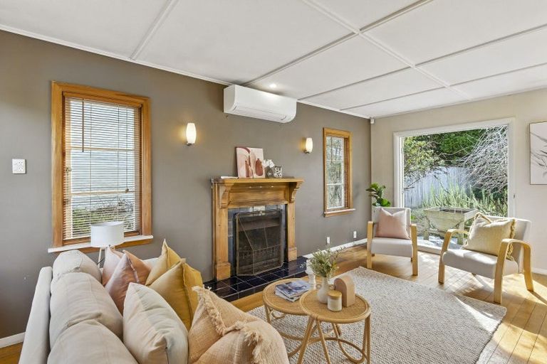 Photo of property in 25 Weka Road, Raumati Beach, Paraparaumu, 5032