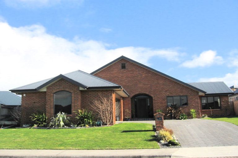 Photo of property in 47 Callum Brae Drive, Rototuna, Hamilton, 3210