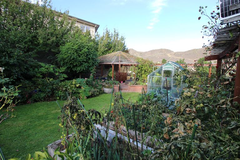 Photo of property in 12 Coulson Place, Alexandra, 9320