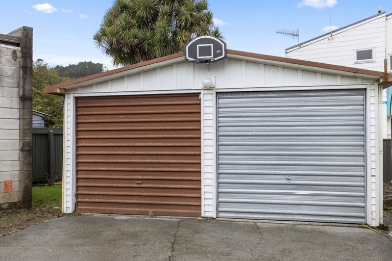 Photo of property in 142a Molesworth Street, Taita, Lower Hutt, 5011