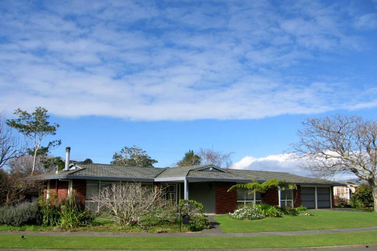 Photo of property in 19 Anaru Place, Awapuni, Palmerston North, 4412
