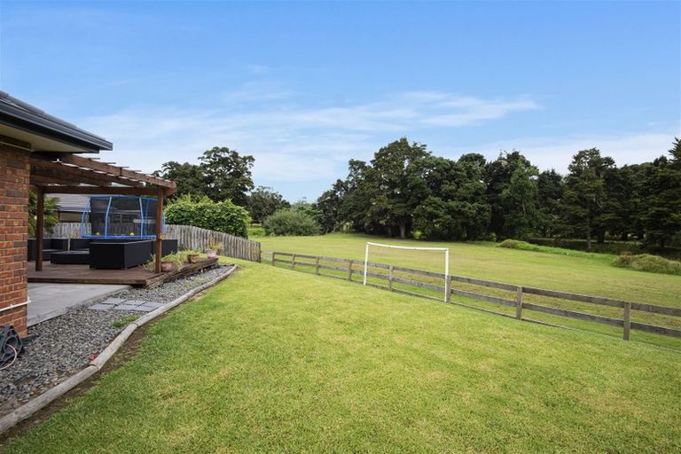 Photo of property in 14 Daviot Place, Te Kamo, Whangarei, 0112