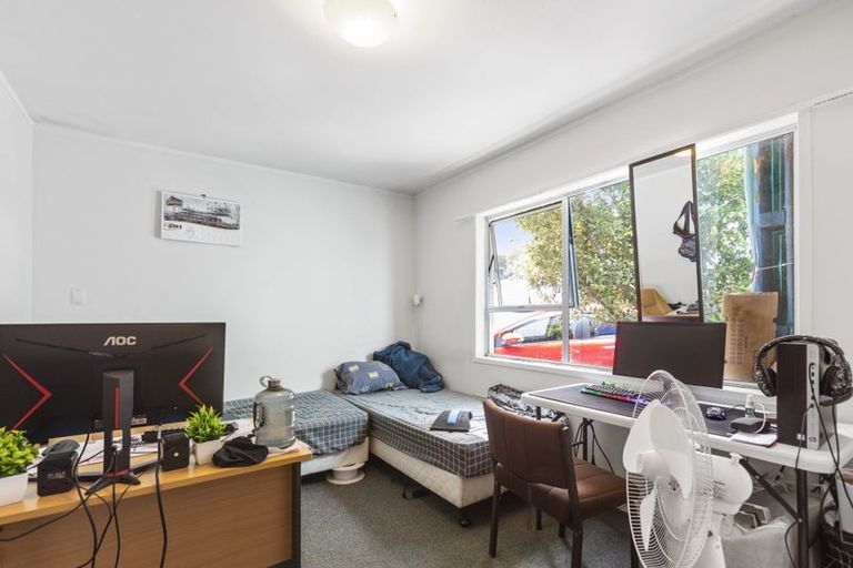 Photo of property in 9 Pinedale Place, Henderson, Auckland, 0610