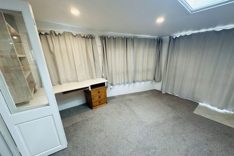 Photo of property in 4 Brian Crescent, Stanmore Bay, Whangaparaoa, 0932