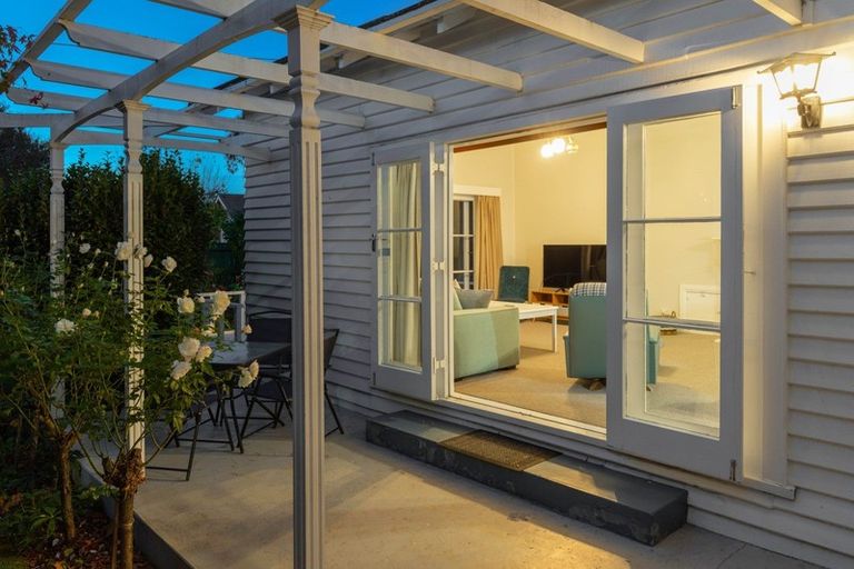 Photo of property in 37 Eltham Road, Blenheim, 7201