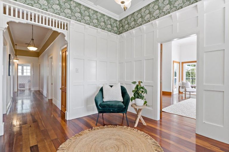 Photo of property in 1539 State Highway 16, Helensville, 0875