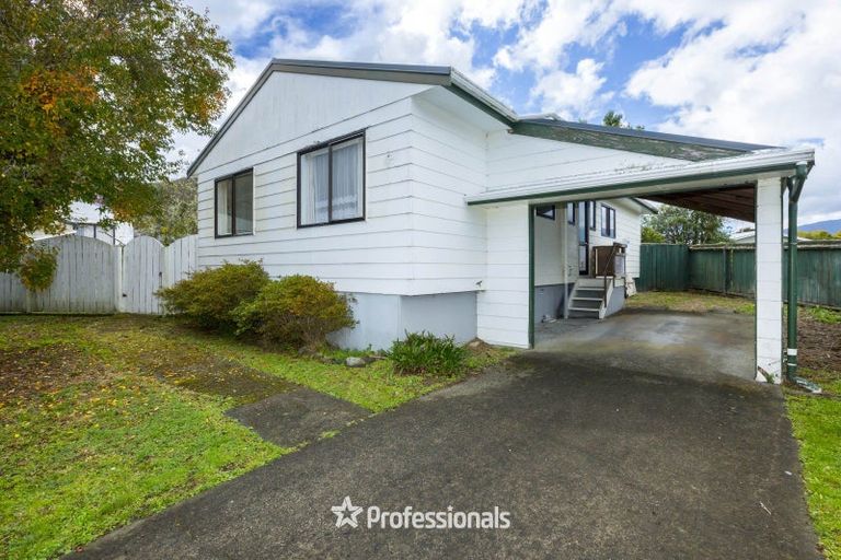 Photo of property in 5 Tulsa Grove, Totara Park, Upper Hutt, 5018