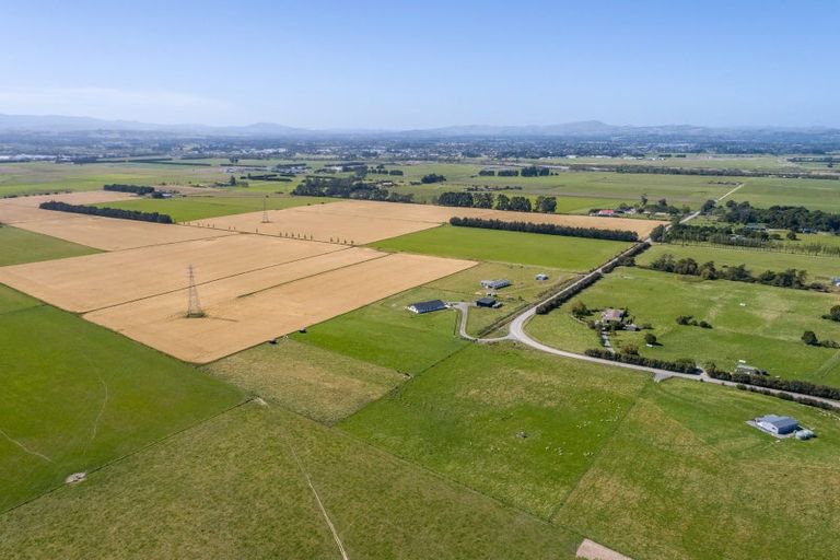 Photo of property in 445 Perrys Road, East Taratahi, Carterton, 5887
