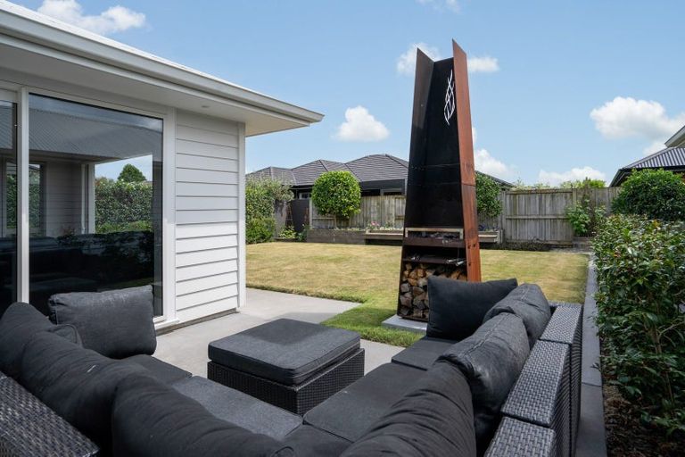 Photo of property in 26 Lilac Close, Cambridge, 3434