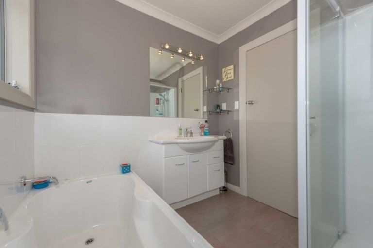 Photo of property in 9 Dowding Street, Melville, Hamilton, 3206