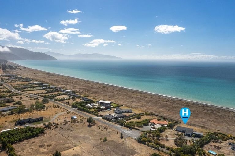 Photo of property in 61 Edgewater Place, Rarangi, Blenheim, 7273