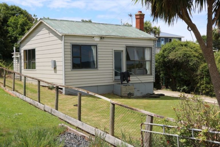 Photo of property in 14 Rata Street, Kaka Point, 9271