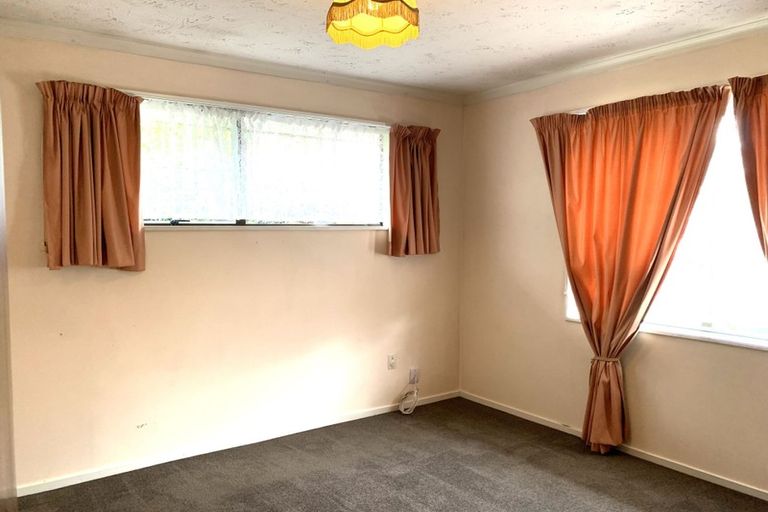 Photo of property in 1/54 Aorangi Road, Bryndwr, Christchurch, 8053