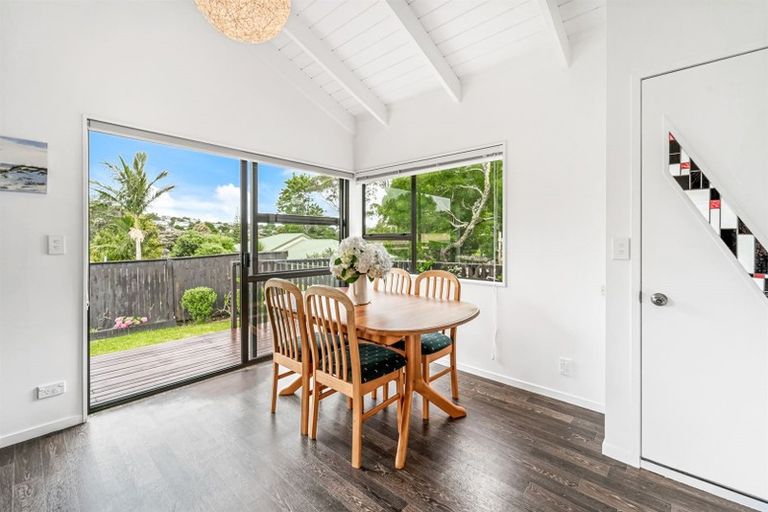 Photo of property in 70b Gledstane Road, Stanmore Bay, Whangaparaoa, 0932
