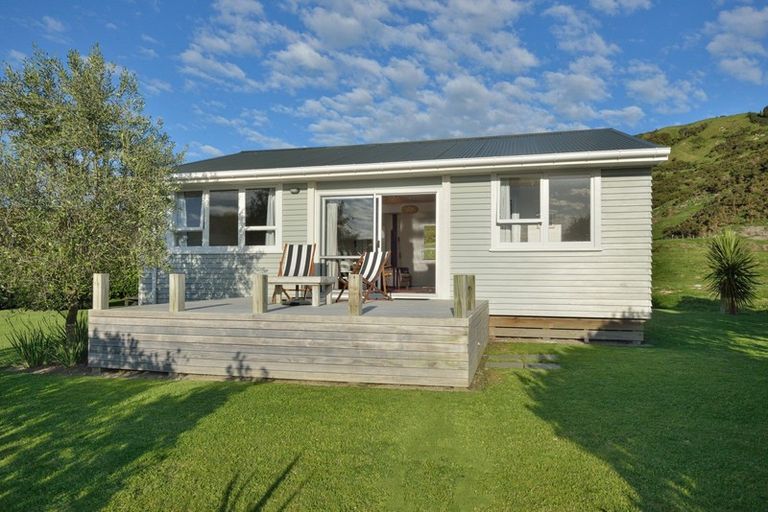 Photo of property in 15b Ratau Street, Mahia, 4198