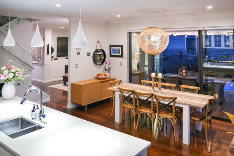 Photo of property in 23 Pioneer Rise, Silverdale, 0932