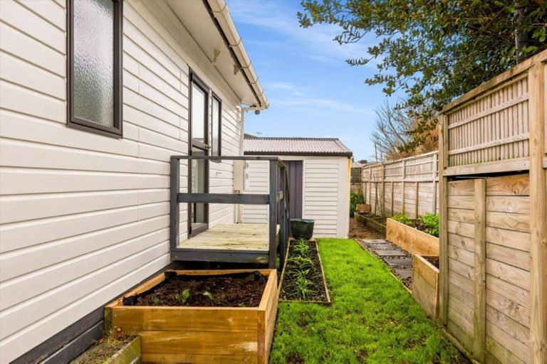 Photo of property in 28 Princess Street, Te Puke, 3119
