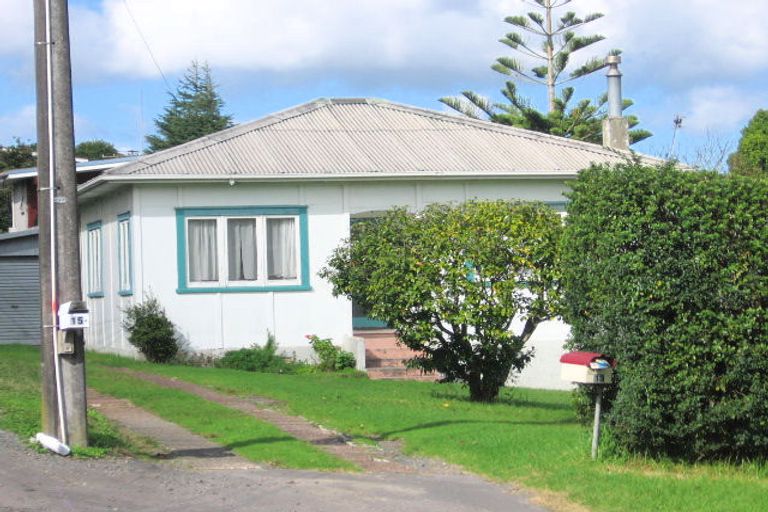 Photo of property in 13a Lavelle Road, Henderson, Auckland, 0612