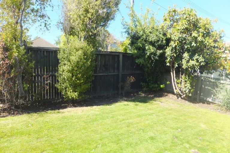 Photo of property in 227 Weston Road, St Albans, Christchurch, 8052