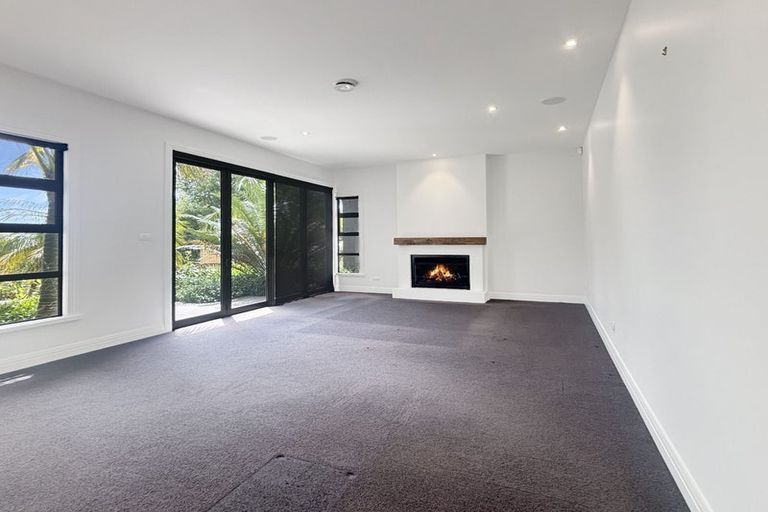 Photo of property in 71 Grace Hill Drive, Dairy Flat, Albany, 0792