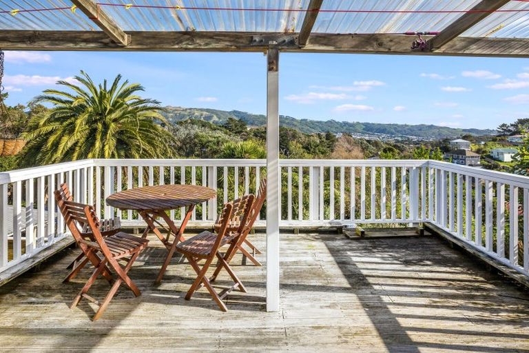 Photo of property in 34 Sievers Grove, Cannons Creek, Porirua, 5024