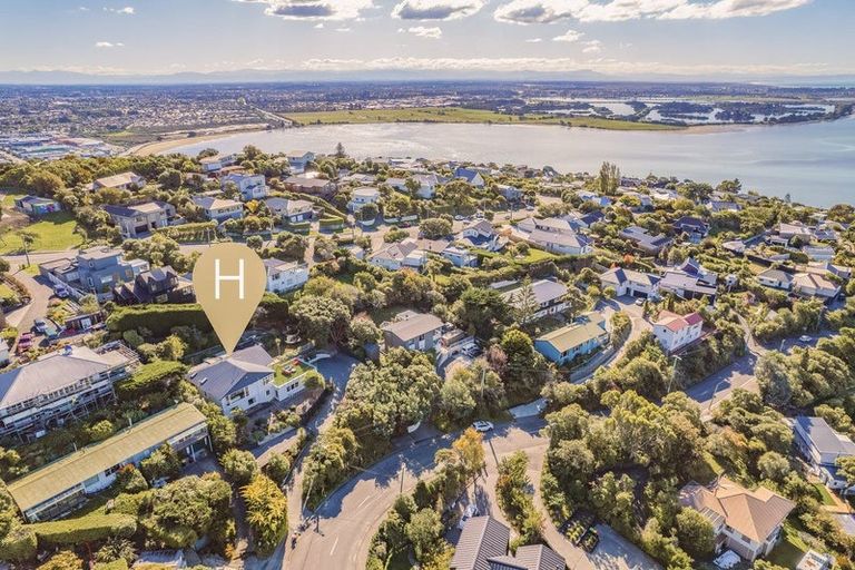 Photo of property in 94 Mount Pleasant Road, Mount Pleasant, Christchurch, 8081